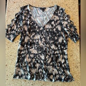 Rock & Republic shirt. Short sleeve. Size L